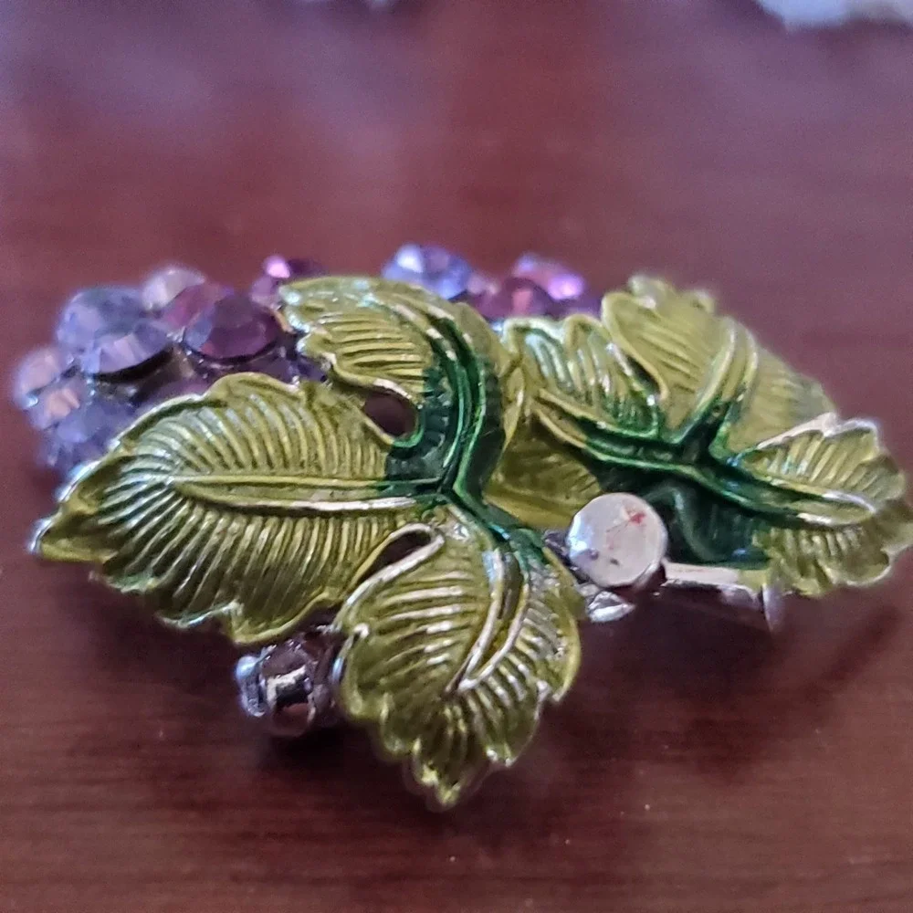 Grape Cluster Brooch Pin Rhinestone Purple Lavender Green Enamel Silver Tone